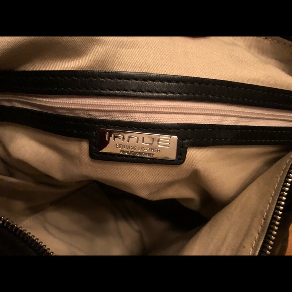 Innue Backpack - Picture 3 of 5